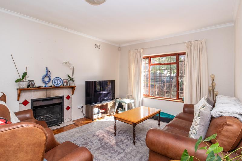 To Let 3 Bedroom Property for Rent in Meadowridge Western Cape